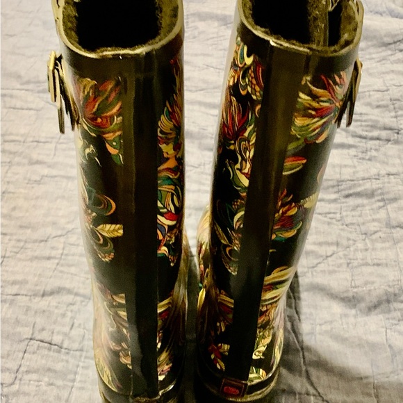 Rubber boots/galoshes, women size 7.5, insulated, patterned - Picture 4 of 7